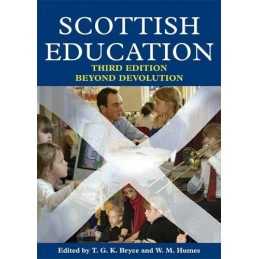 Scottish Education: Beyond Devolution by W. M. Humes Paperback Book