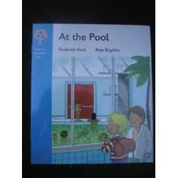 At the Pool (Oxford Reading Tree) by Hunt, Roderick Paperback Book