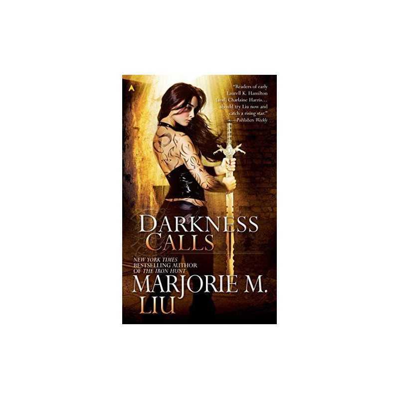 Darkness Calls: 2 (Hunter Kiss Novel), Liu, Marjorie M
