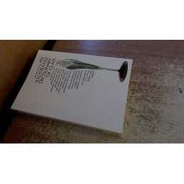 An Illustrated Dictionary of Glass Paperback Book