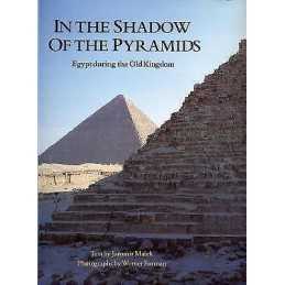 In the Shadow of the Pyramids - 9780806120270